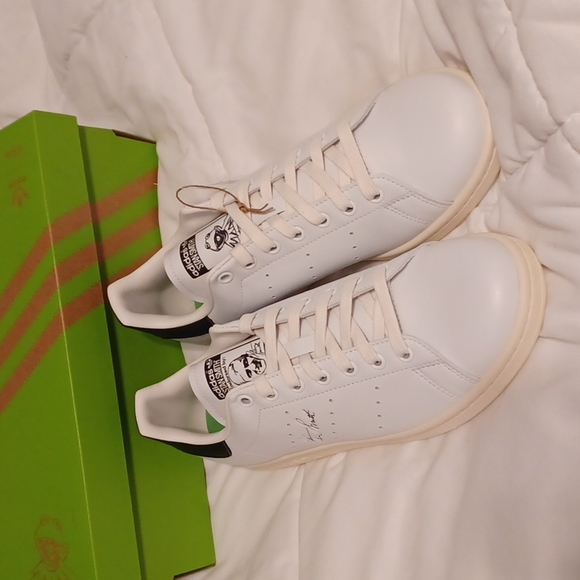adidas Originals Other - NEW! Men's Adidas Stan Smith sneakers!